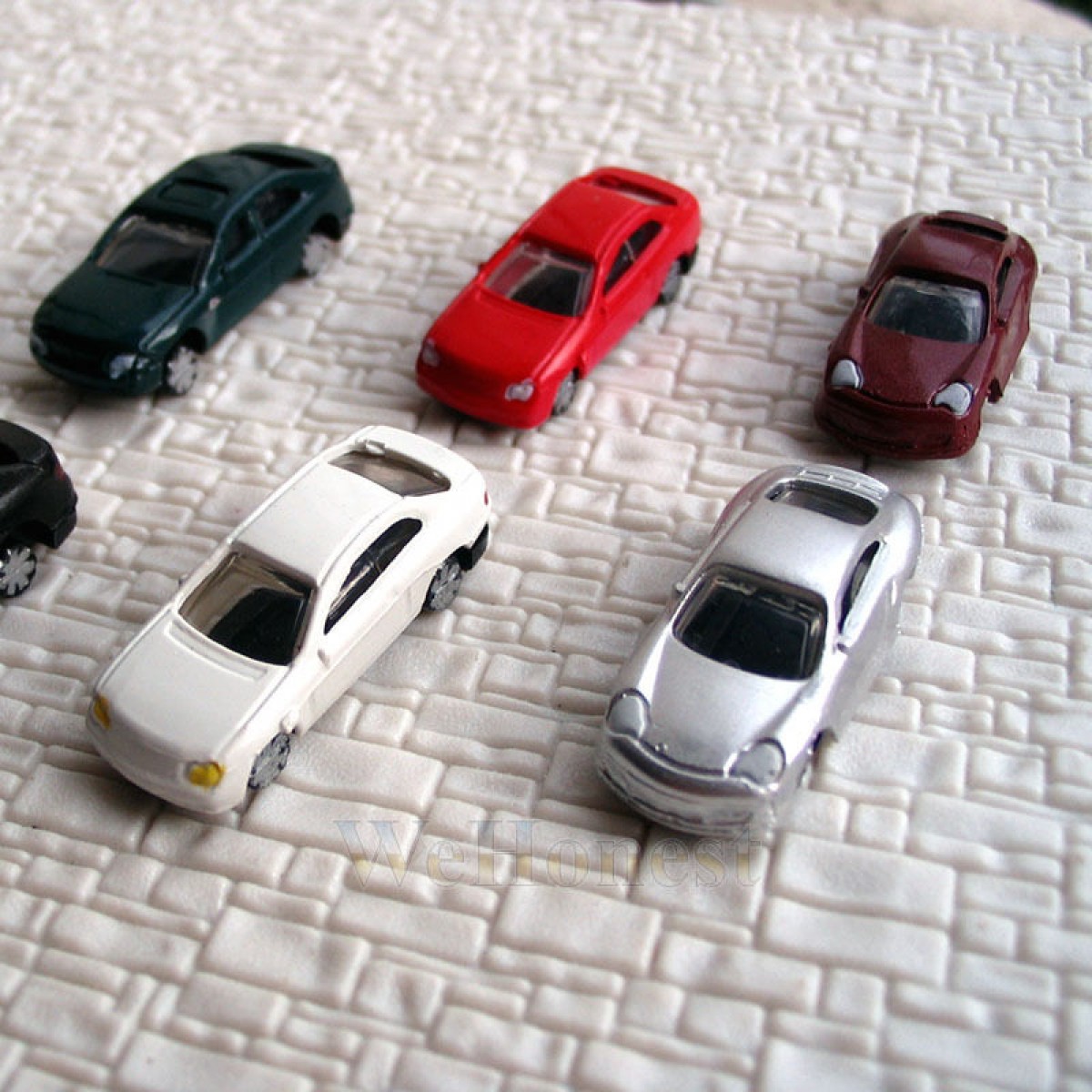 50 pcs N Scale 1/160th Nomally painted Model Cars #C